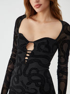 Baskılı Askılı Kesik Bodycon Kısa Elbise
