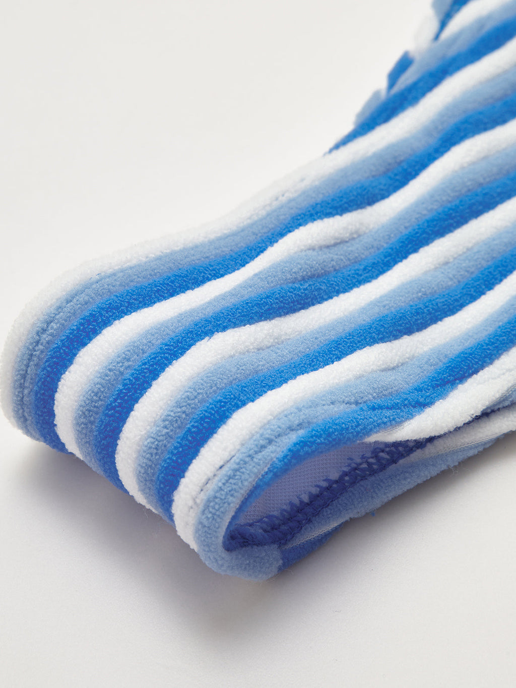 Halter Üçgen Çizgili Bikini Takımı