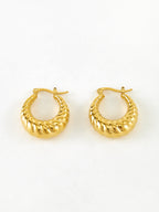 Burgu Croissant Damla Halka Küpe