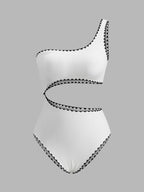 Şık Tek Omuz Kesik Mayo ile Şık Yaz Eğlencesi