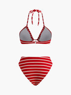 Şık Çizgili Bikini Takımı ve Uyumlu Şortlar