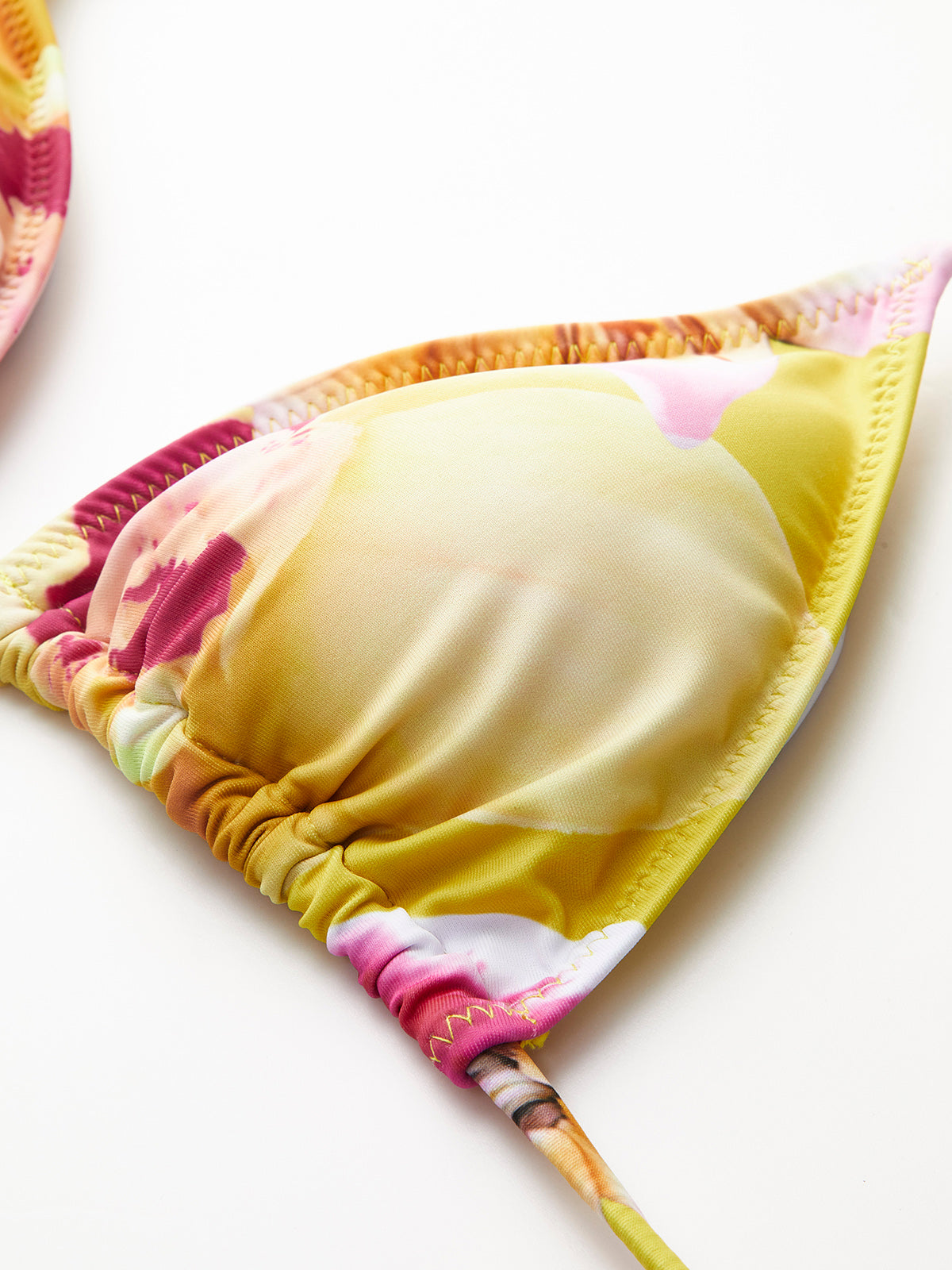 Çiçek Desenli Kravat Yaka Bikini Takımı - Şıklık ve Tarzın Bir Dokunuşu