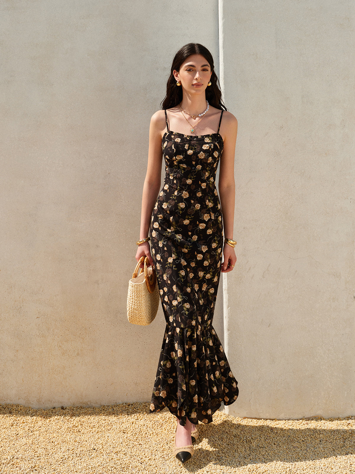 Şık Fırfırlı Etekli Çiçek Desenli Elbise