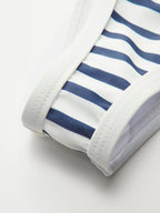 Şık Plaj Görünümü İçin Şık Deniz Çizgili Yüksek Kesim Bikini