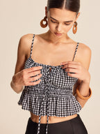 Şık Smocked Peplum Gingham Askılı Bluz ile Zahmetsiz Tarz