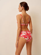 Canlı Tropikal Desenli Bikini Takımı Şık Metal Kapatma ile