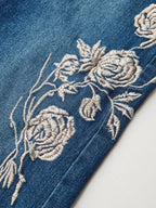 Şık Orta Bel Sıfır Paça Jeanler Elegant Nakışlı