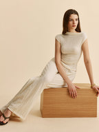 Şık Dokulu Bluz ve Rahat Geniş Paçalı Pantolon Takımı