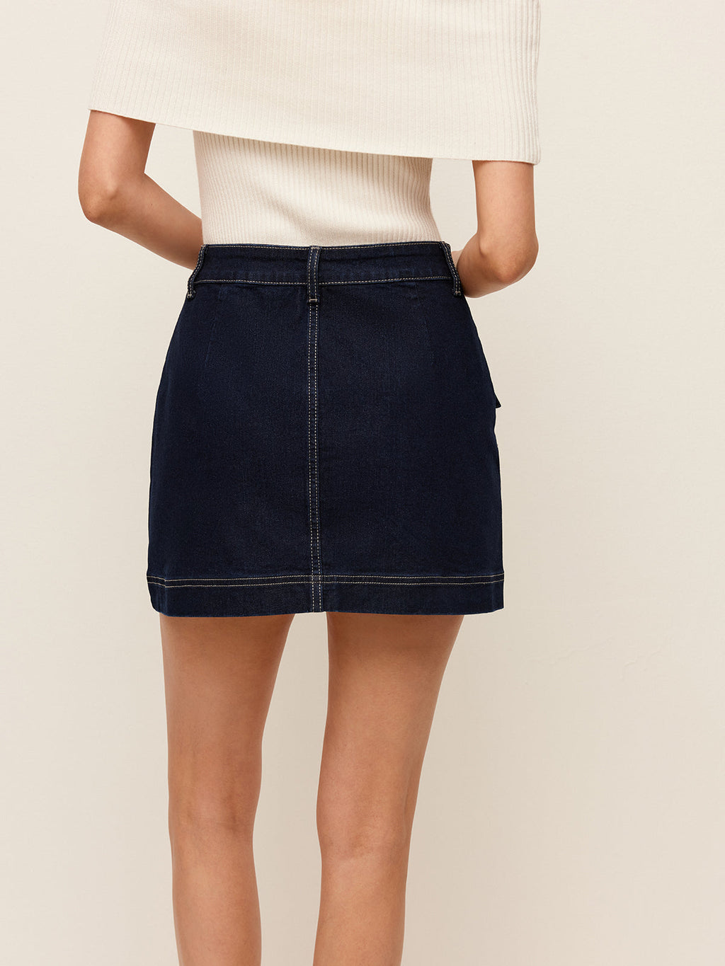 Şık Dekoratif Ceplerle Denim Etek