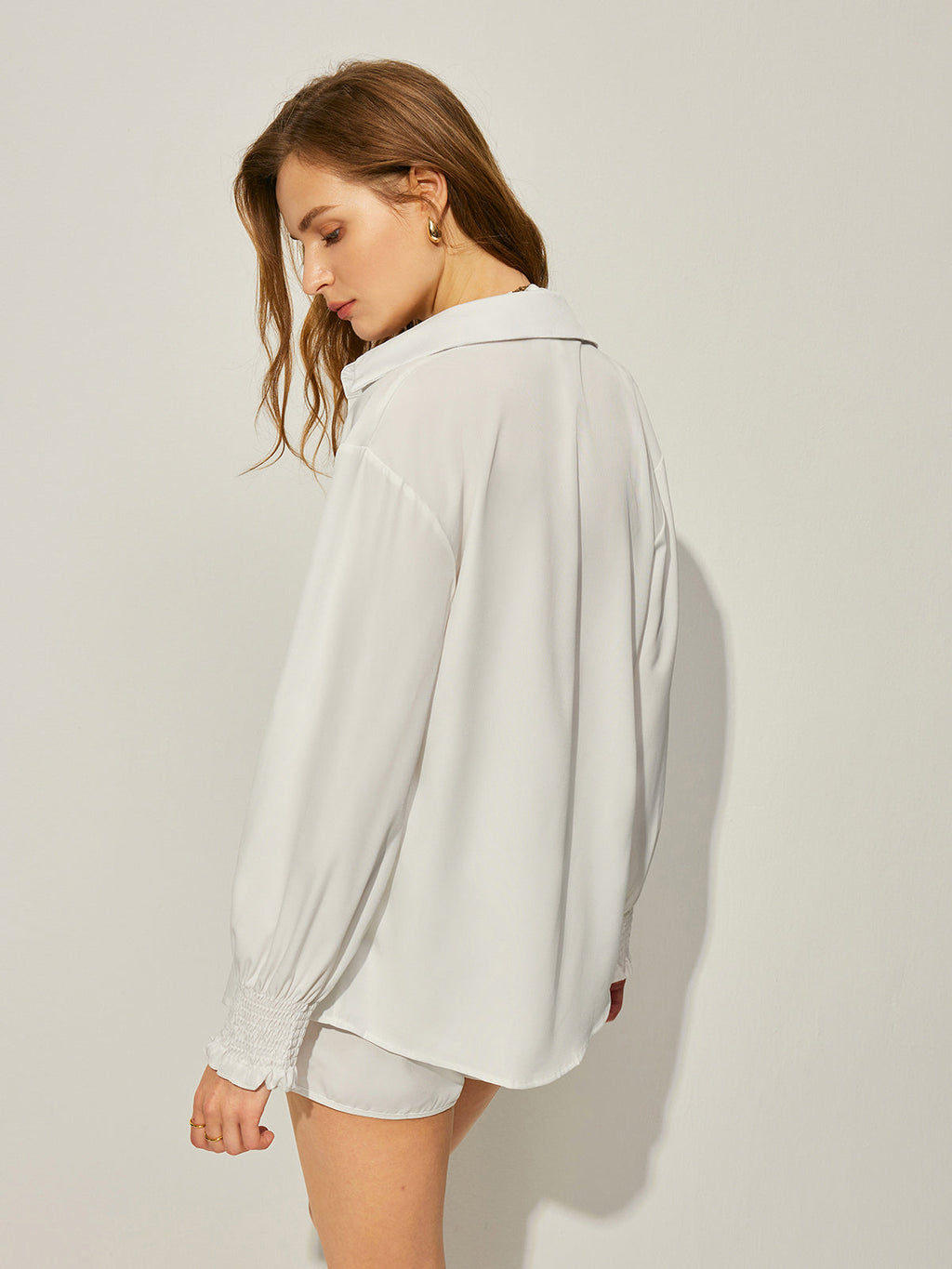 Şık Üç Parça Bikini Seti, Şık Bluz ve Trendy Şort ile