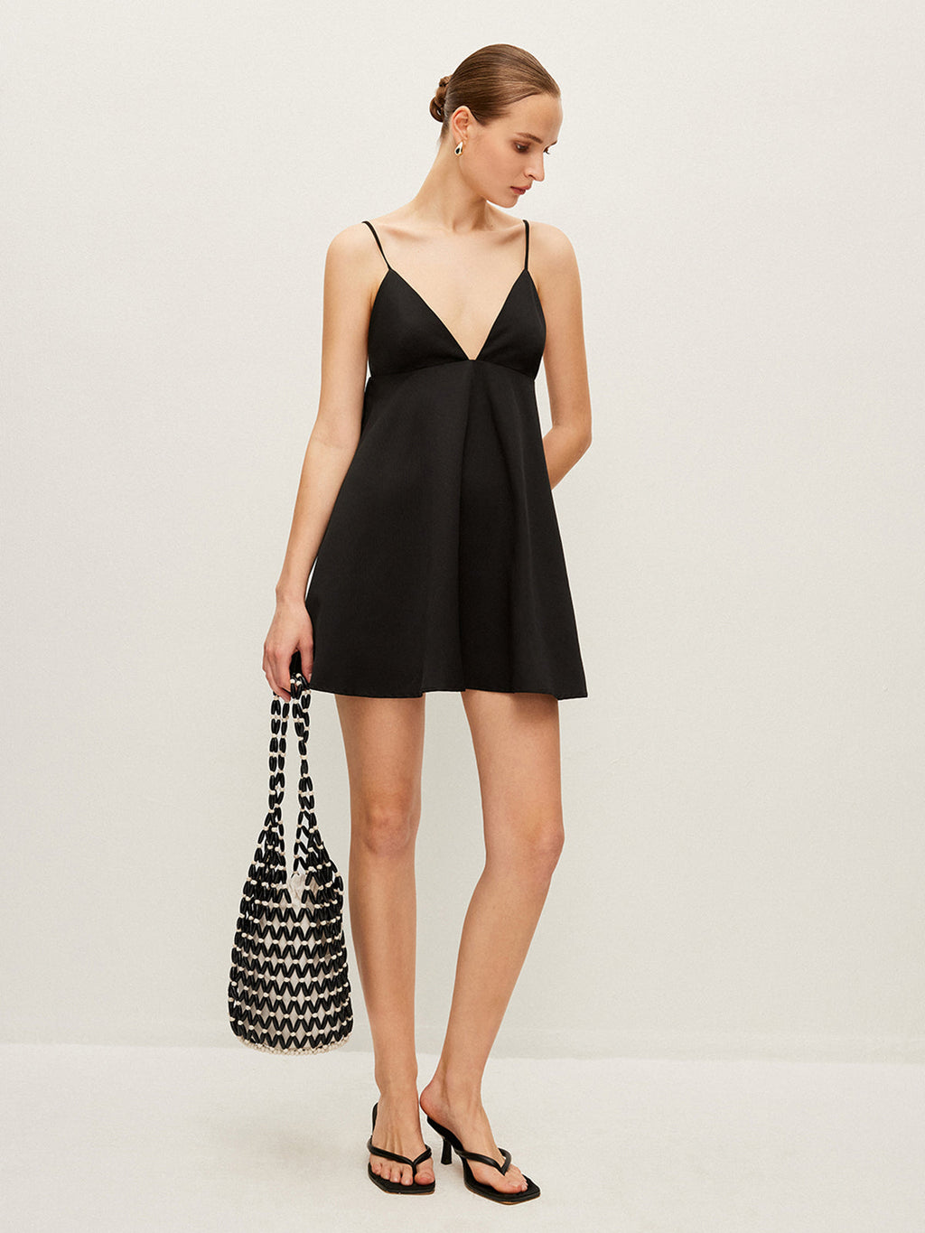 Şık Dokuma Boncuklu Tote Çanta ile Şık Taşıma