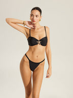 Altın Yıldız Denizkızı Bikini Takımı ve Şık Pareo Etek