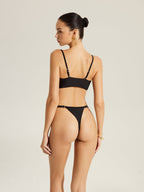 Altın Yıldız Denizkızı Bikini Takımı ve Şık Pareo Etek