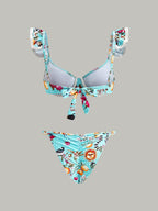 Çarpıcı Çiçek Desenli Bikini Takımı ve Şık Kapama Etek