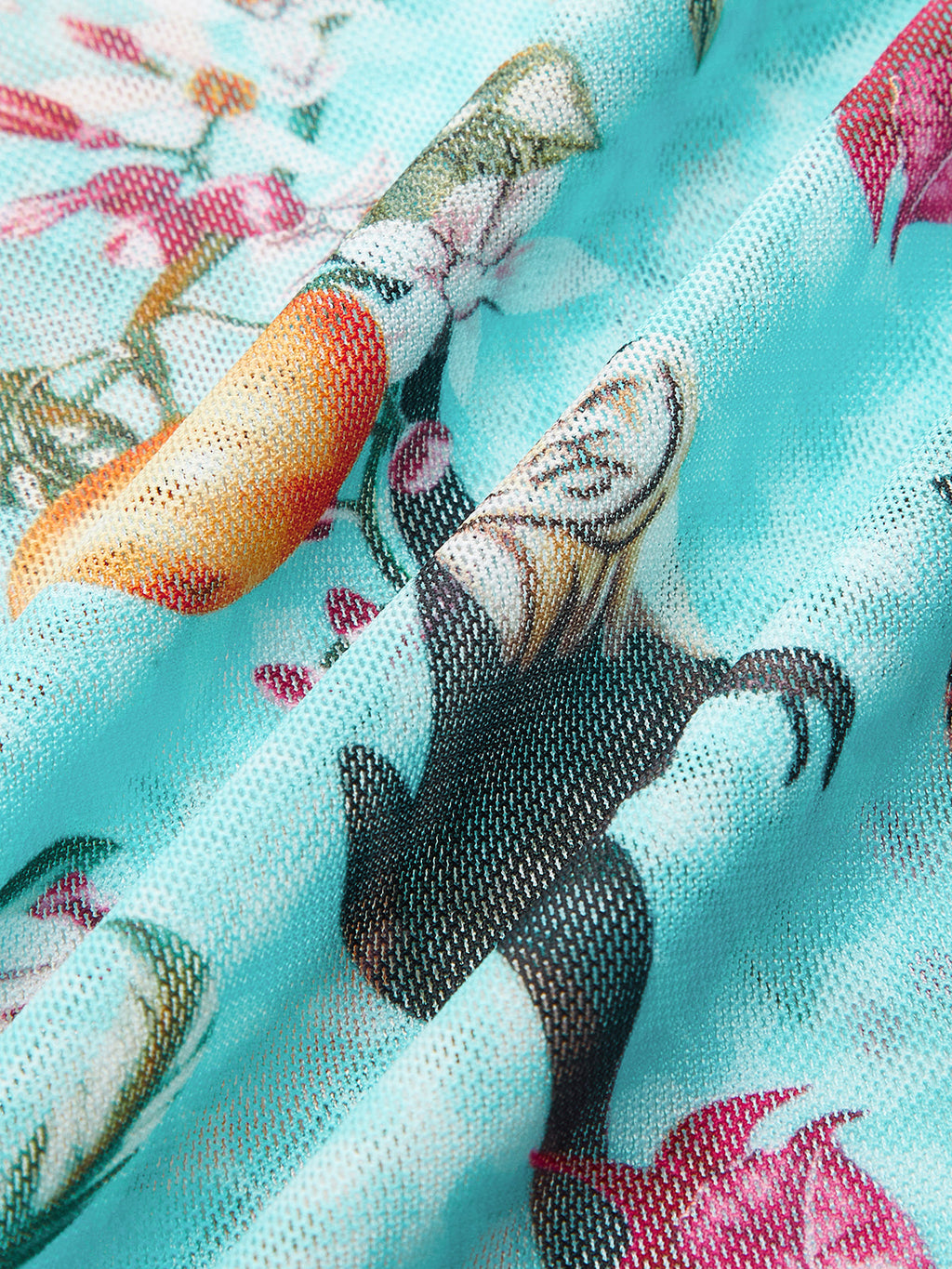 Çarpıcı Çiçek Desenli Bikini Takımı ve Şık Kapama Etek