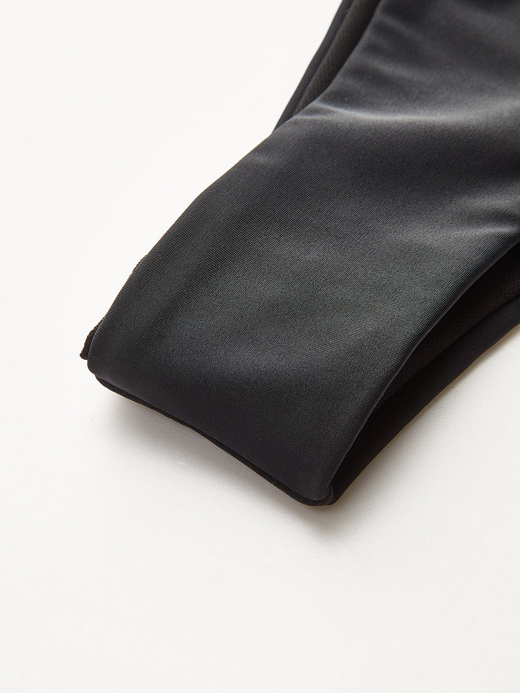 Şık Örgülü Askılı Bikinili Takım