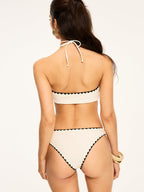 Kontrastlı Kenarlı Bikini Takımı Şık Bir Tarz İçin