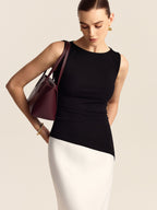 Asimetrik Etek Ucu Kayık Yaka Kolsuz Triko Üst