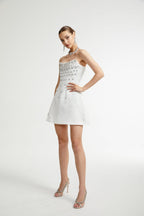 Radiance Elegance Beyaz Taş İşlemeli Straplez Mini Elbise